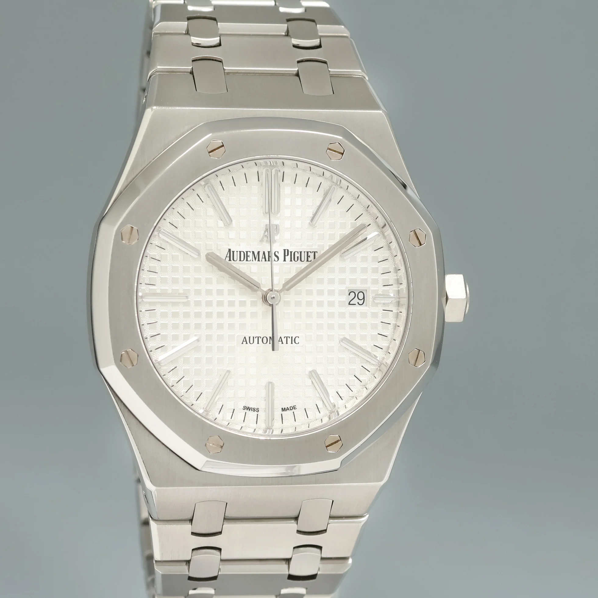 Serviced in 2026 Audemars Piguet Royal Oak 41mm Steel 15400ST White Watch Box - Image 3