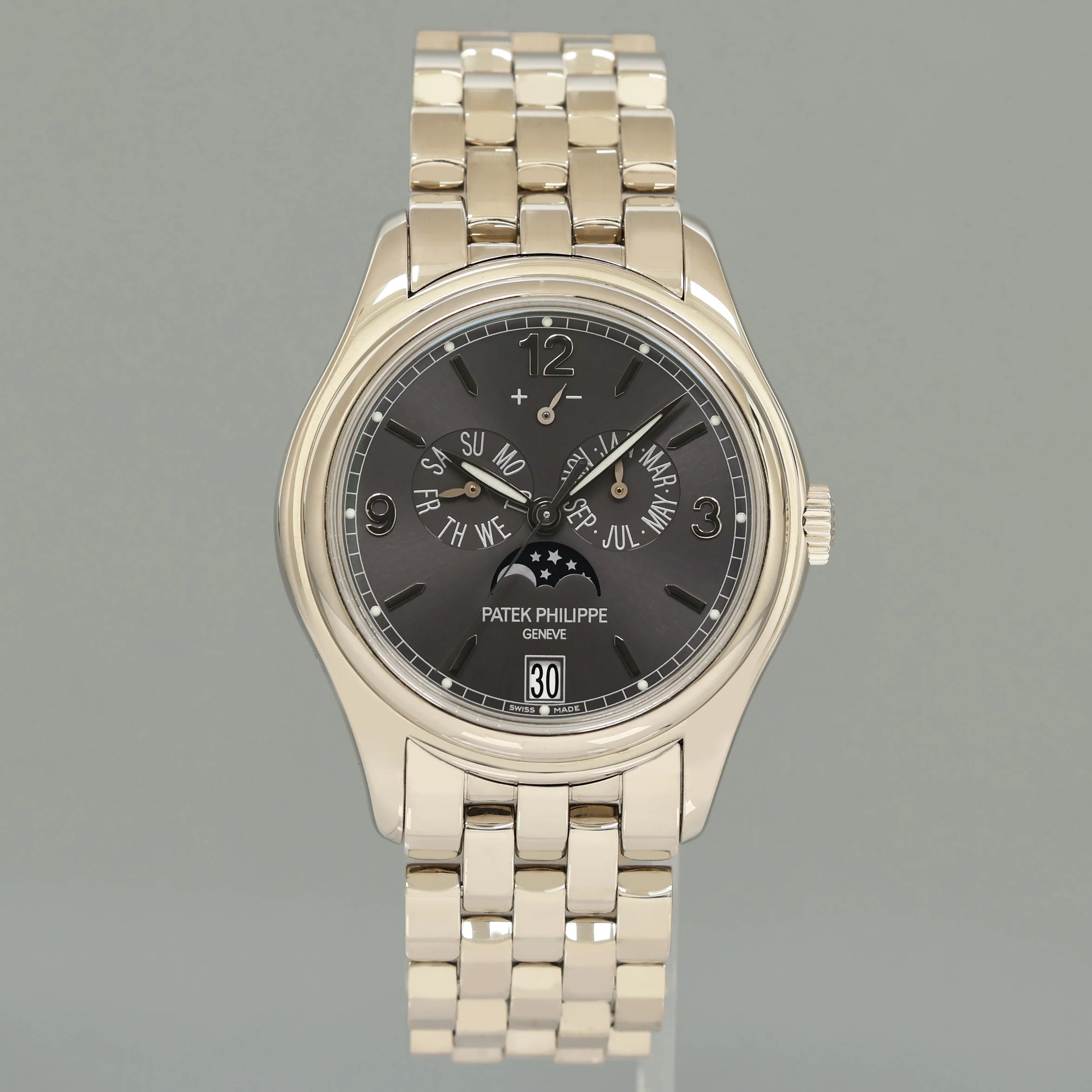 MINT PAPERS Patek Philippe 5146G White Gold Annual Calendar 39mm Grey Moon Watch - Image 2