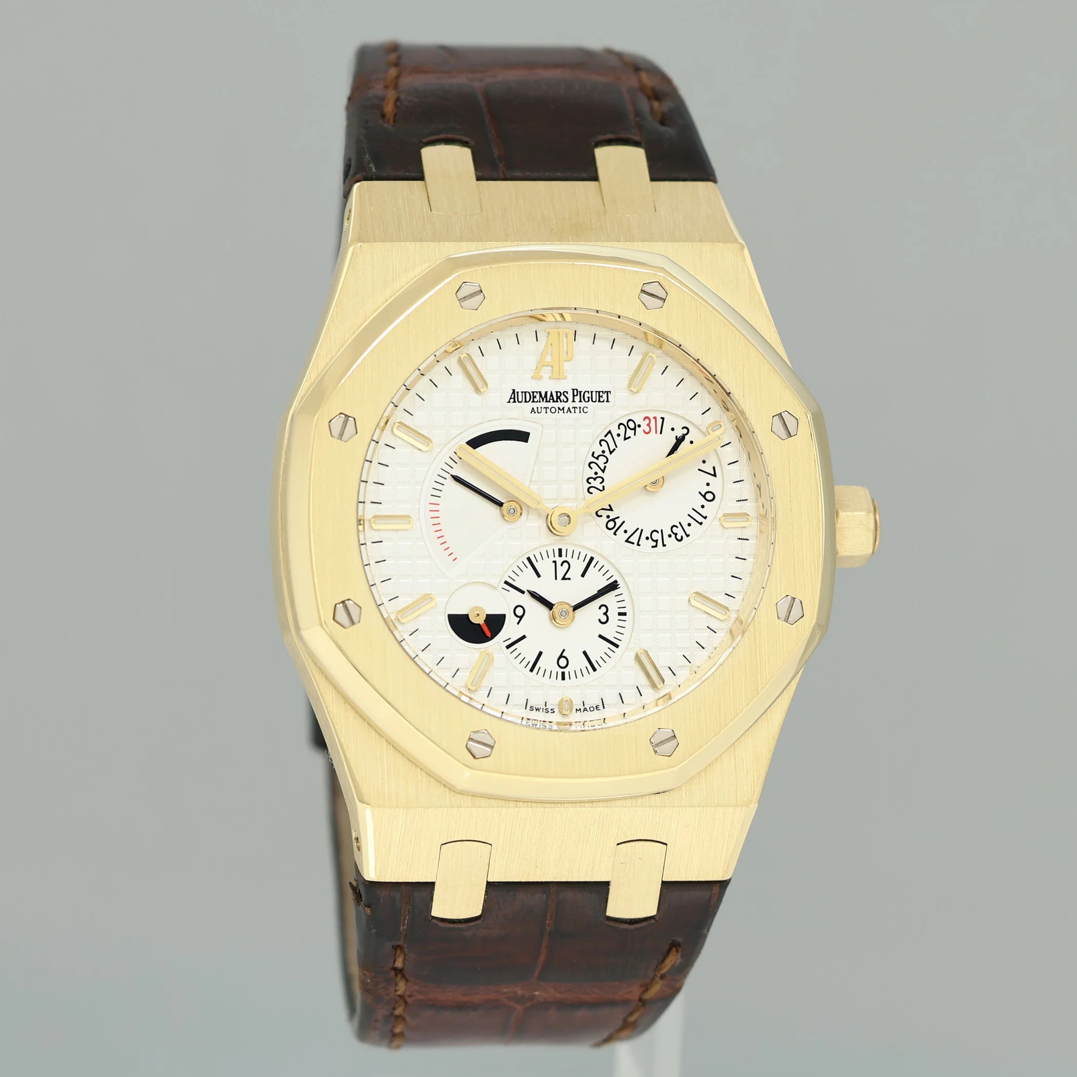 MINT Audemars Piguet AP Royal Oak Yellow Gold 26120ba 39mm White Leather Watch Box - Image 3