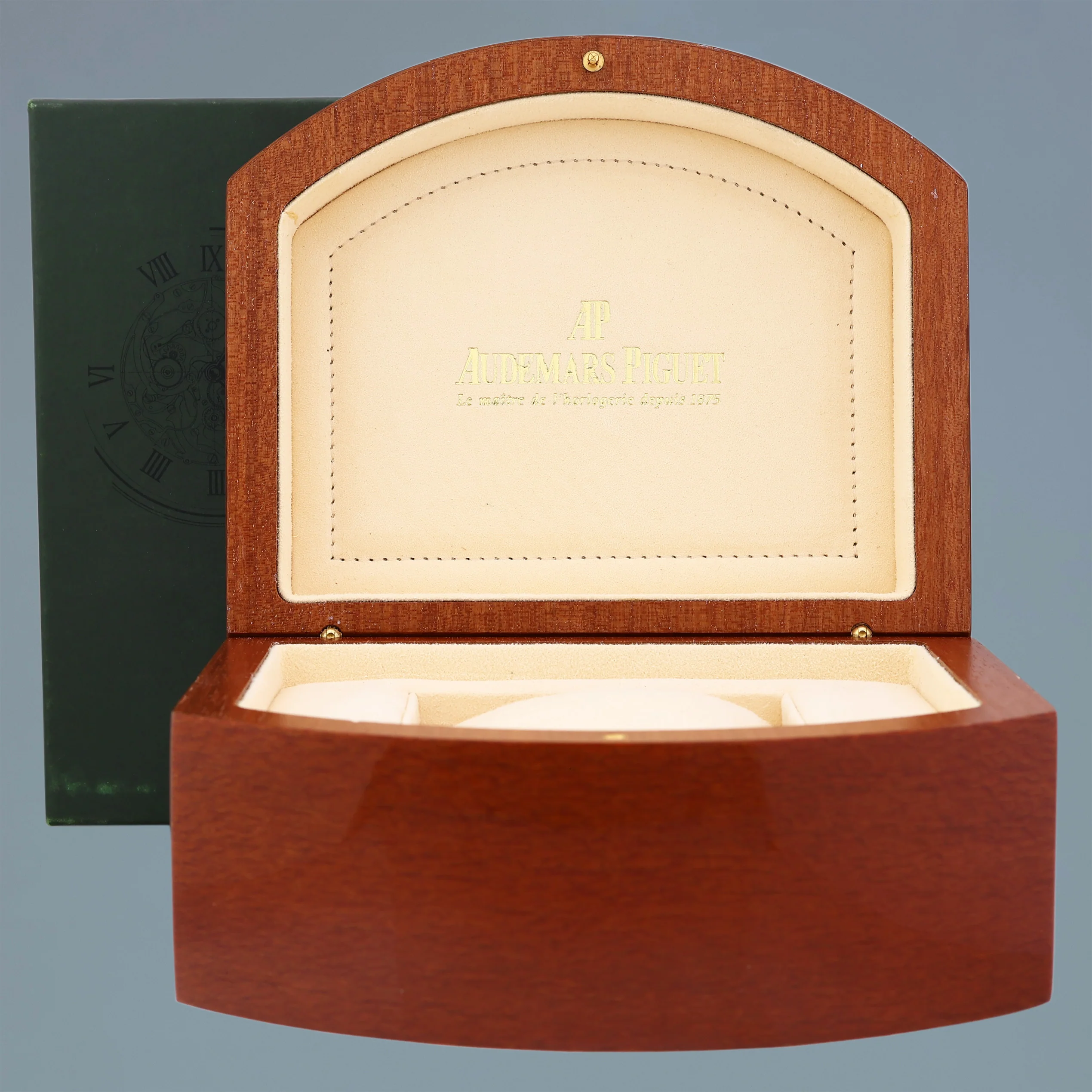 MINT Audemars Piguet AP Royal Oak Yellow Gold 26120ba 39mm White Leather Watch Box - Image 7