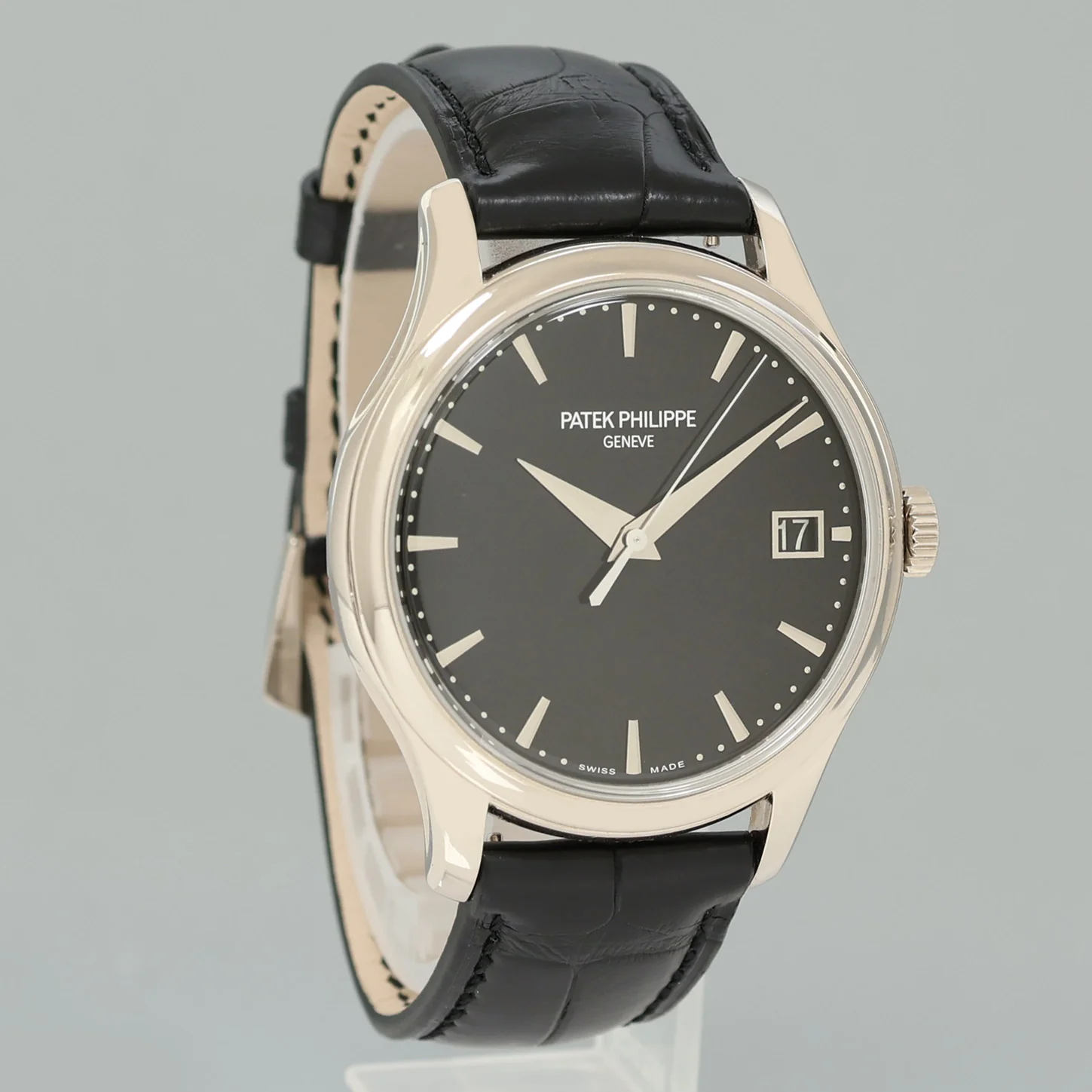 MINT Patek Philippe 5227G 39mm White Gold Black Dial Leather Watch Box - Image 3